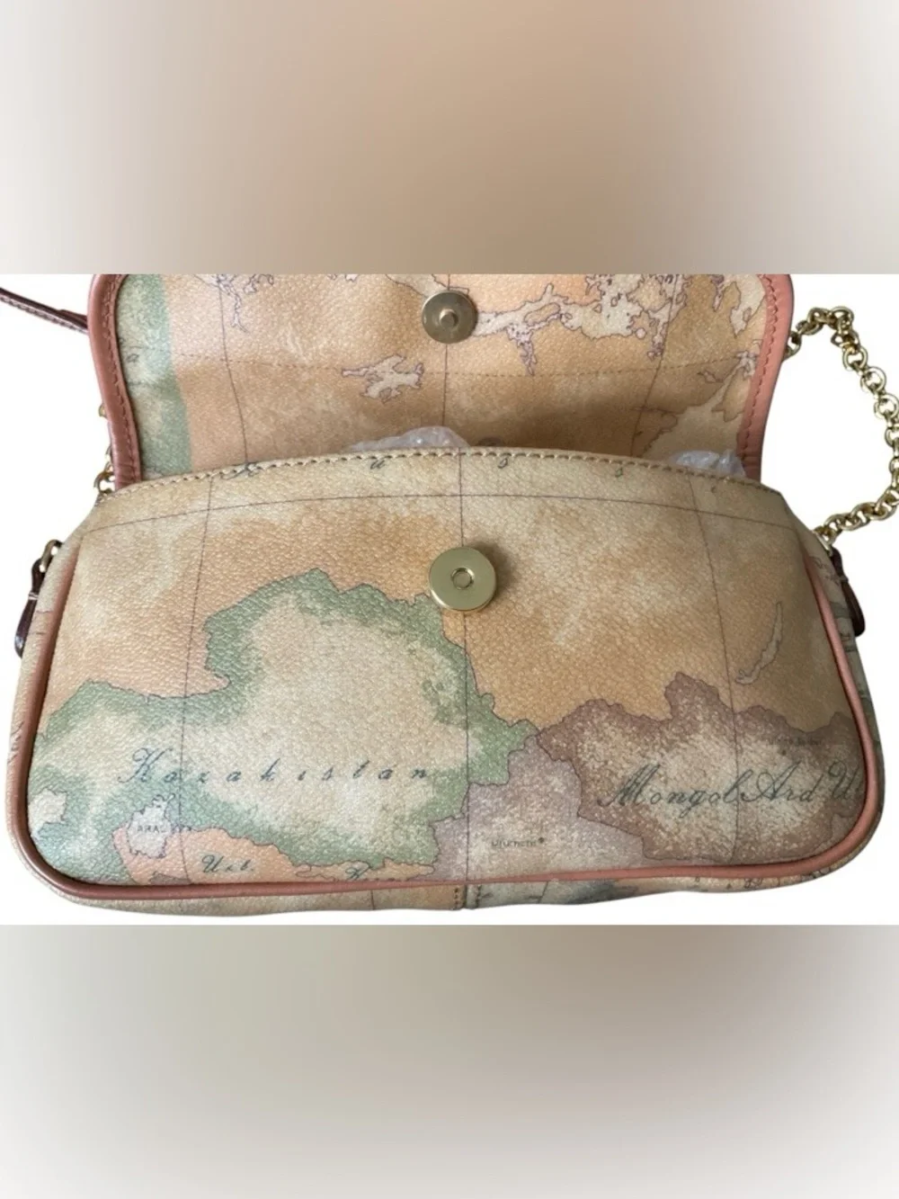 Prima Classe Geo Classic PRISTINE Crossbody NWOT ALVIERO MARTIN